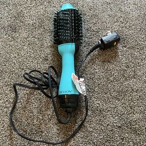 Revlon blowdrying curler - lightly used